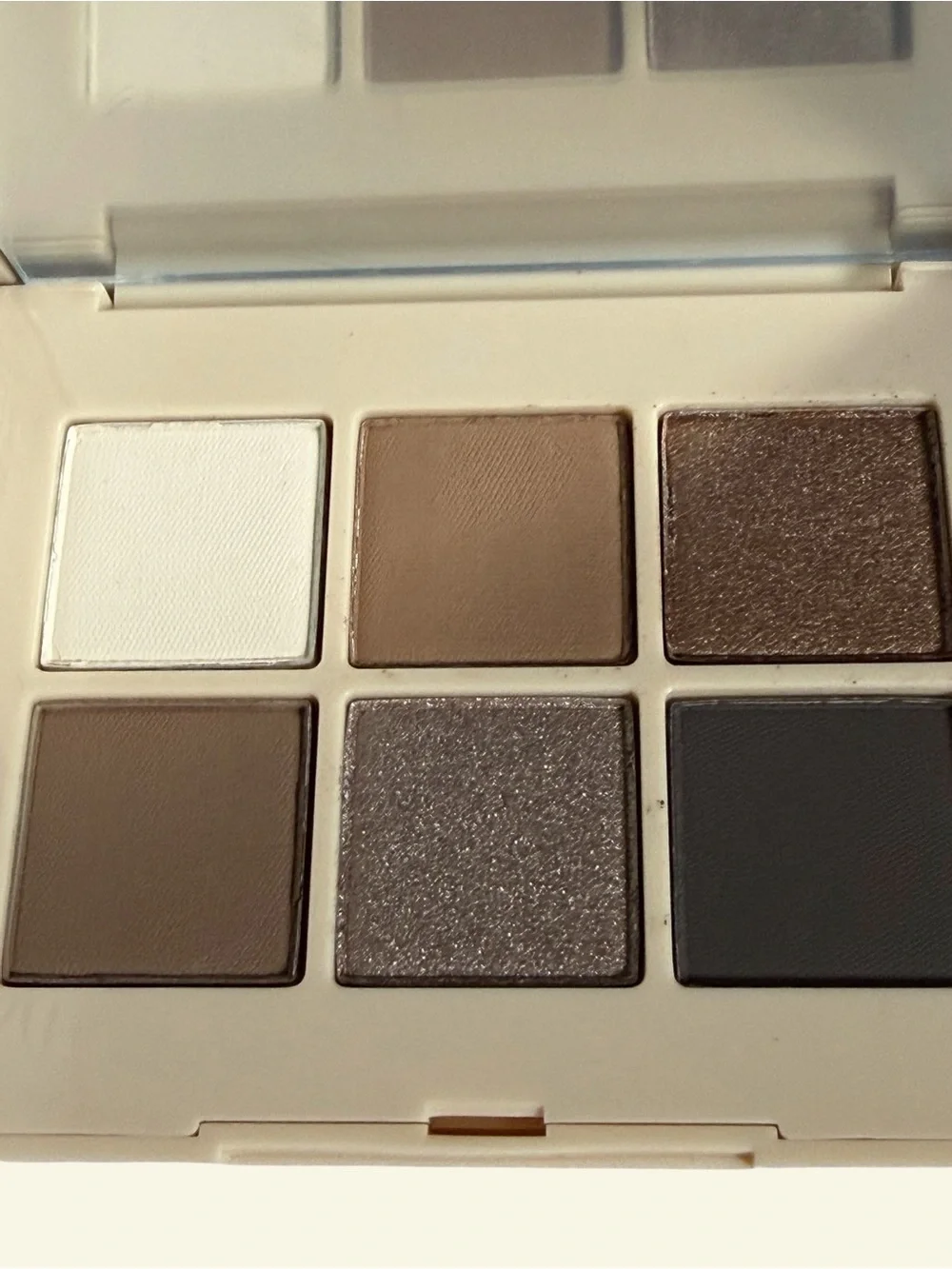Dibs neutral eyeshadow